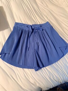 Pleated Drawstring Women's Shorts in Periwinkle Blue